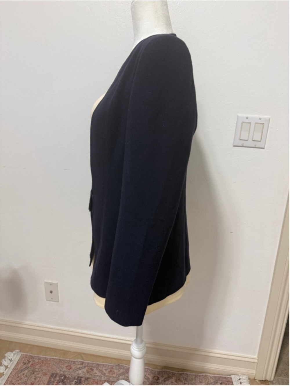 Valentino Navy & Beige Blazer Jacket Large, zipper closure, hand sewn couture - Picture 2 of 16